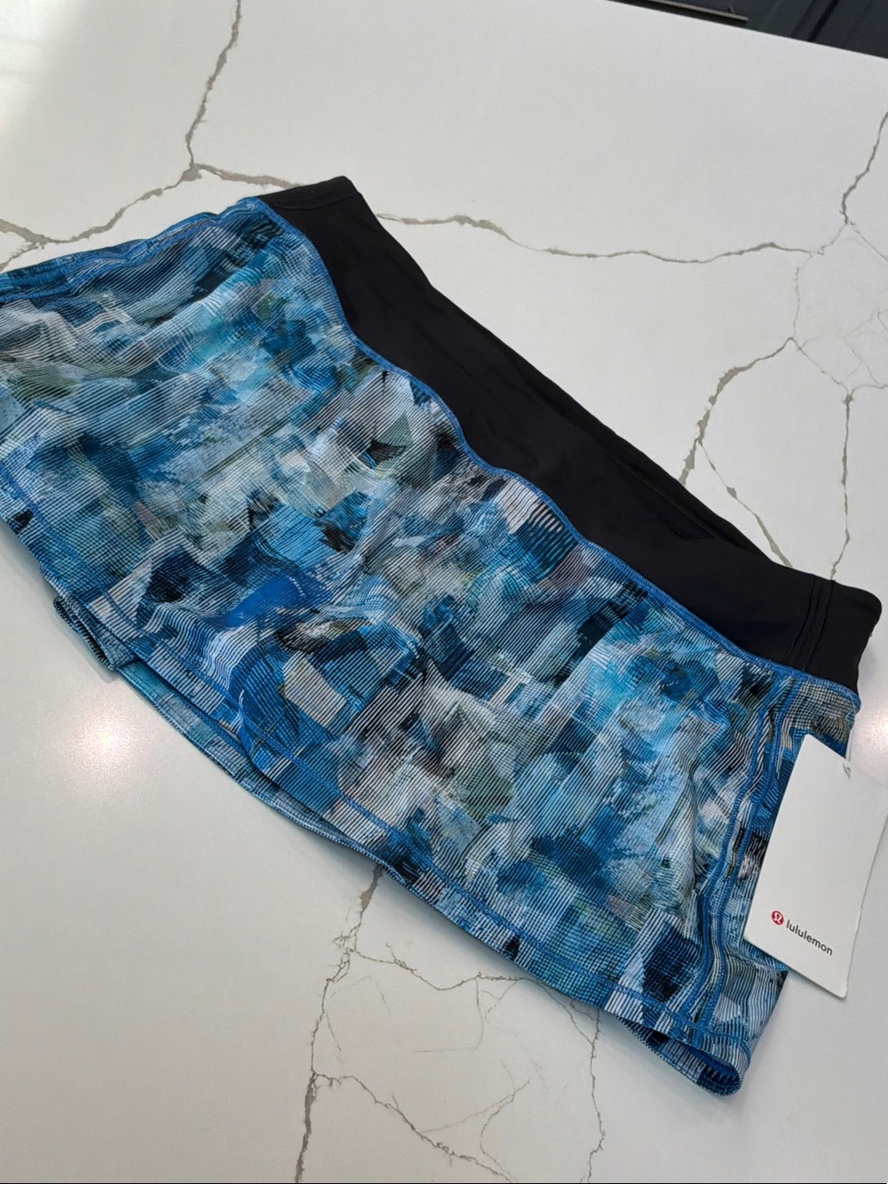 NWT Size 12 Lululemon Blue Abstract Print Athletic Skort Stay Put Short Trim 68